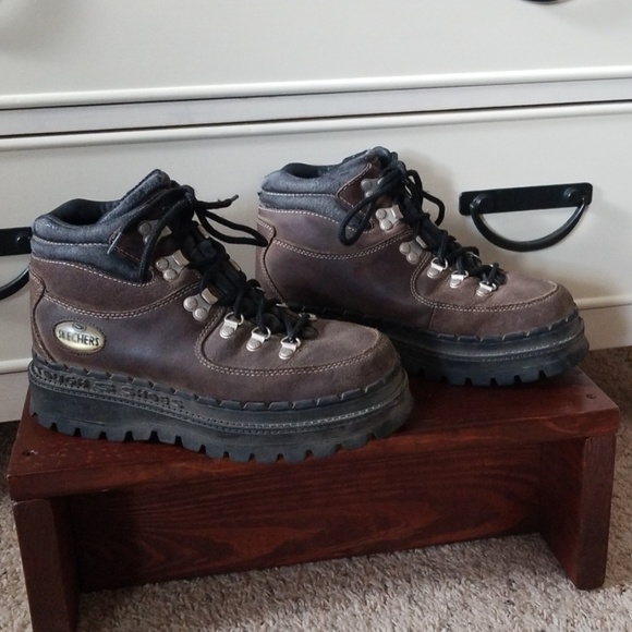 sketcher hiking boots